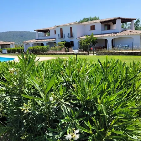 Casa 40 Nel Complesso Di Piscine Capannizza Vicino Via Europa, Provincia Di Sassari Apartment *